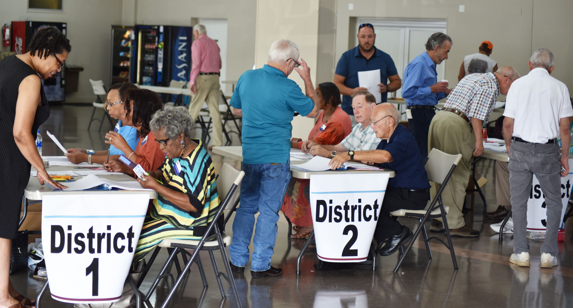 Residents vote on Sunday alcohol sales